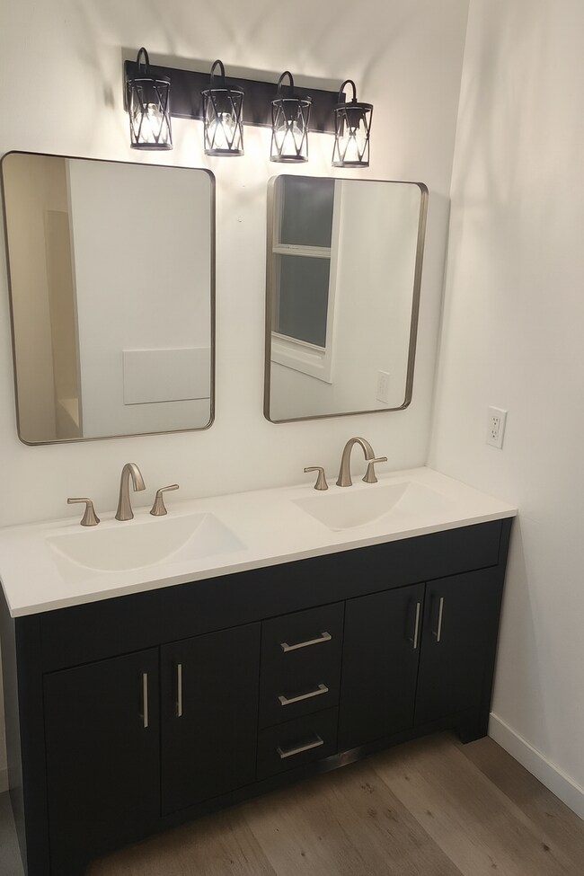 Foto del edificio - 2294 White Oak Trl