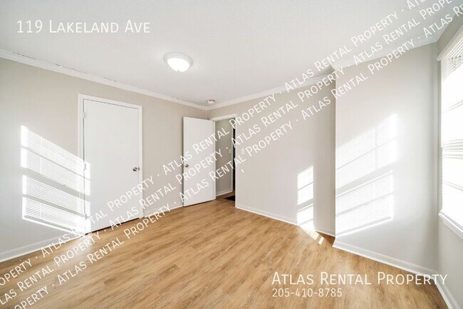 Foto del edificio - 119 Lakeland Ave