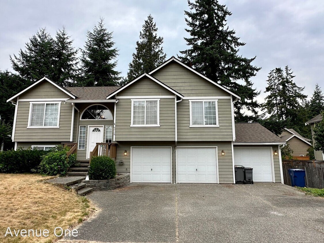 Primary Photo - 5 br, 3 bath House - 5316 Picnic Point Rd