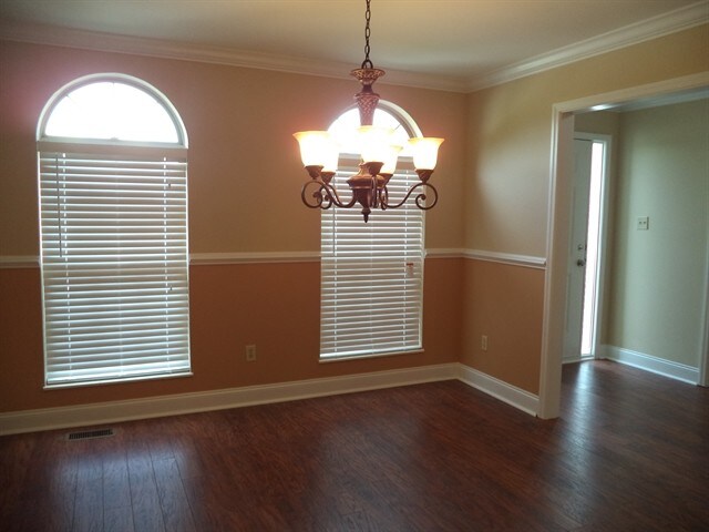 Foto del edificio - 1582 Cider Ln