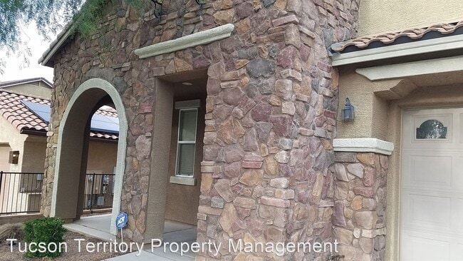 Building Photo - 4 br, 3 bath House - 17033 S. Mesa Shadows...