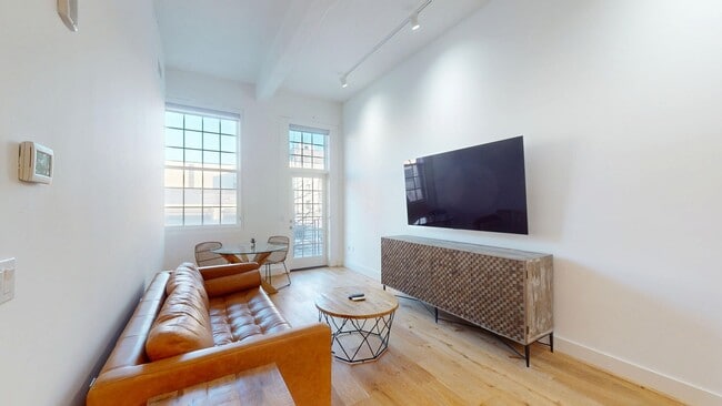 Building Photo - Stunning Fully Furnished Capitol Hill One Bedroom W/Parking Included!