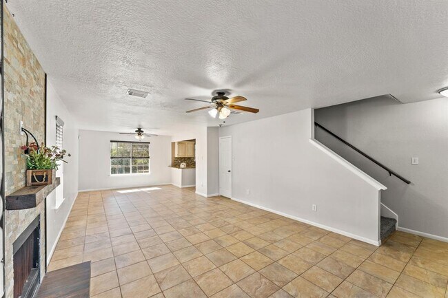 Building Photo - 22627 Williamschase Dr