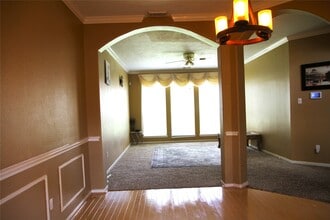 Building Photo - 1235 Deer Ridge Dr
