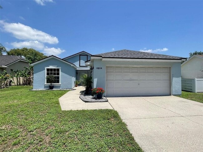 Building Photo - 4214 Foxboro Dr