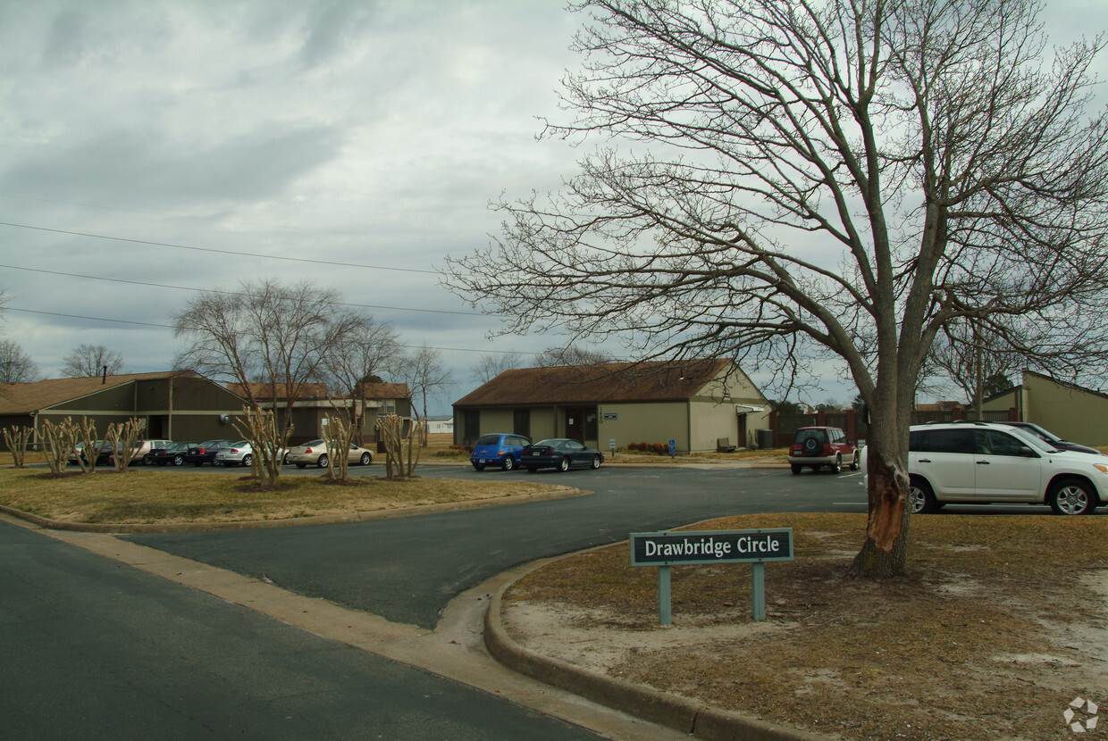 Primary Photo - Twin Canal Village