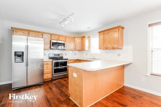 Foto del edificio - 6698 Knob Hill Ct