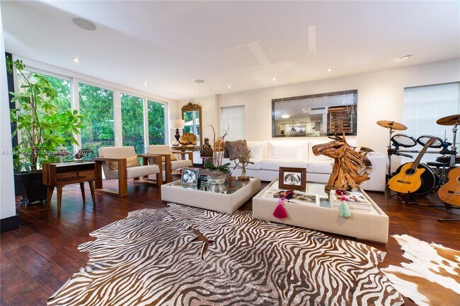 Foto del edificio - 575 Bay Point Rd