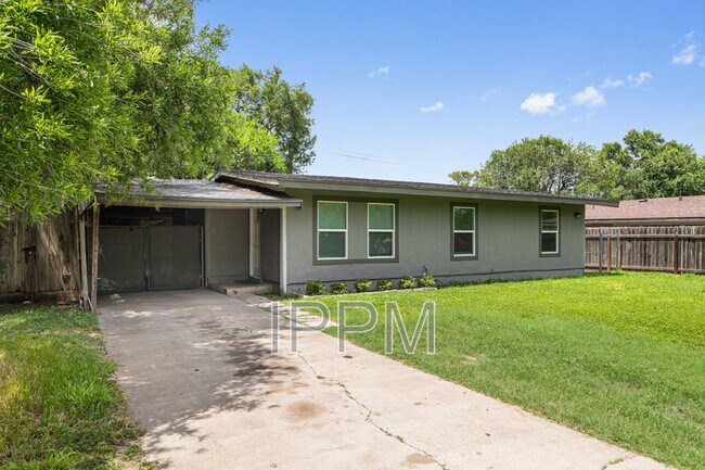 Foto del edificio - 717 E Jim Hogg Ave