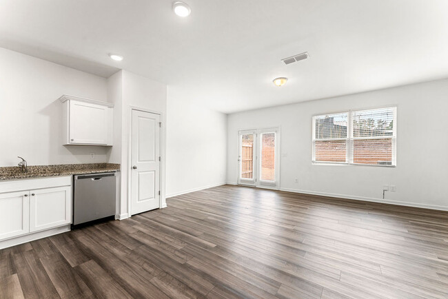Building Photo - 1494 Madison Way