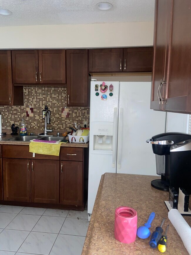 Foto del edificio - 2719 Knight Ln