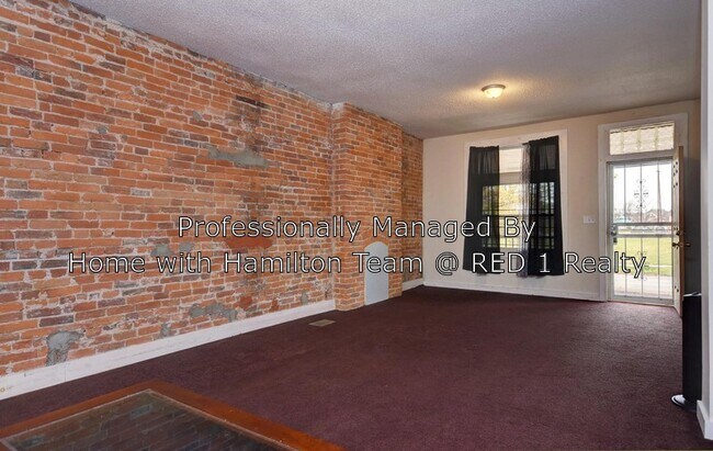 Foto del edificio - 246 N Monroe Ave