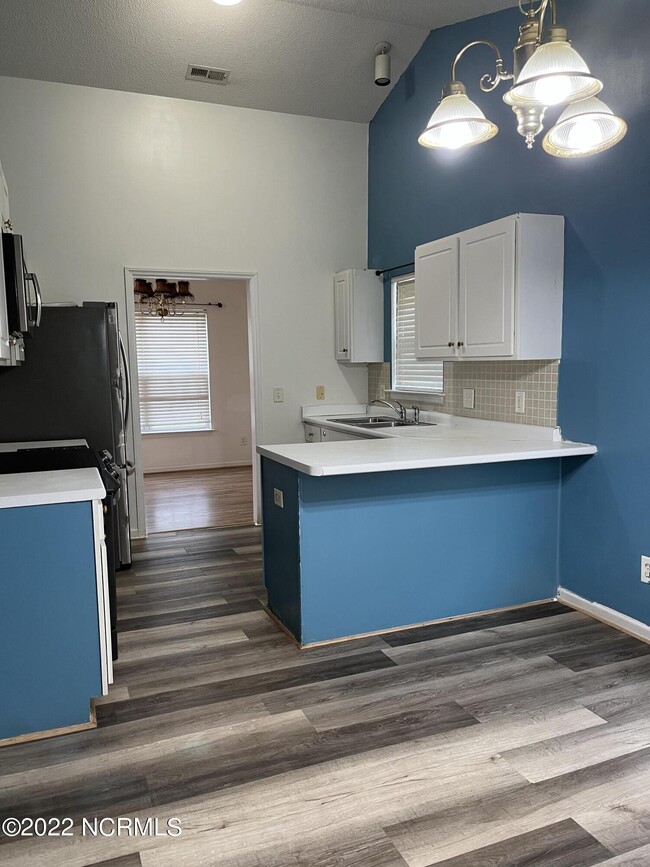 Building Photo - 3000 Satterfield Dr