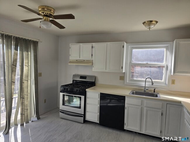 Building Photo - 155 -157 Jackson St