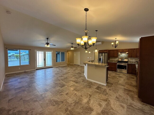 Foto del edificio - 16-1370 Pohaku Circle Kurtistown, HI 96760