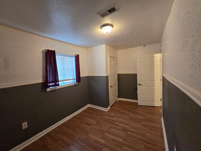 Foto del edificio - 507 Saint Robert Dr