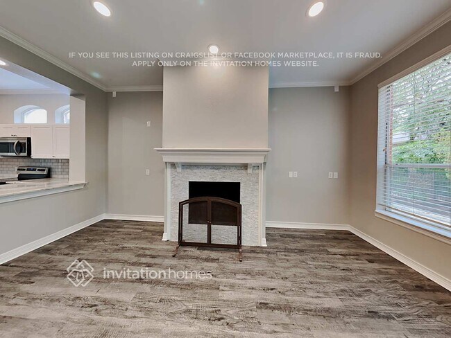 Foto del edificio - 317 Valiant Dr