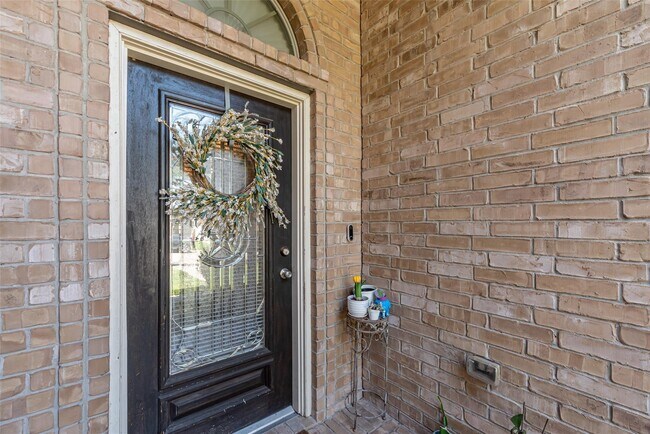 Foto del edificio - 119 Emerald Loch Ln