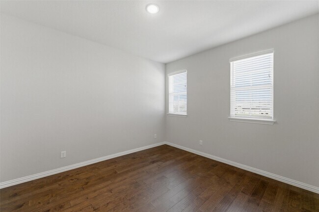 Foto del edificio - 7437 Aniston Way