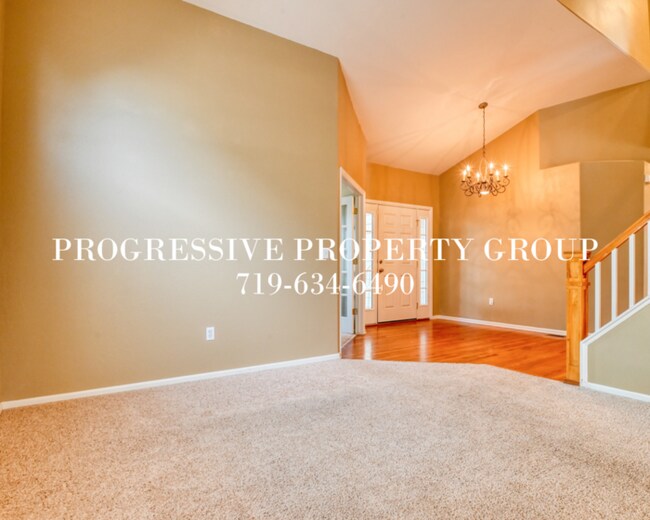 Building Photo - Move-In Special for the Month of November!