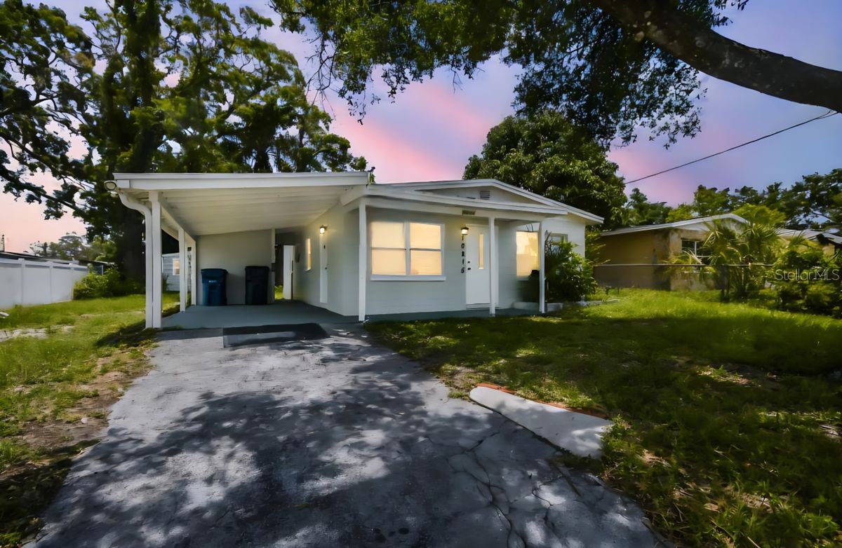 Foto principal - 10215 N 23rd St