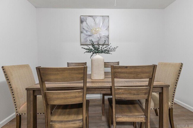 Foto del edificio - 511 Briar St