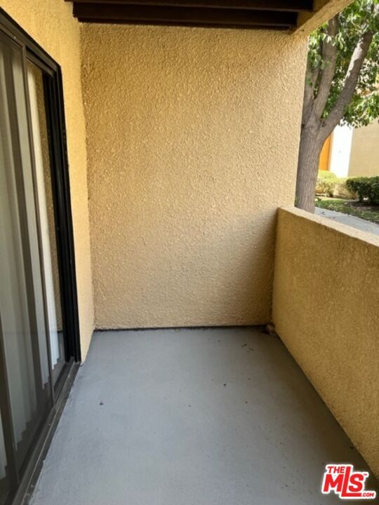 Foto del edificio - 5830 Las Virgenes Rd