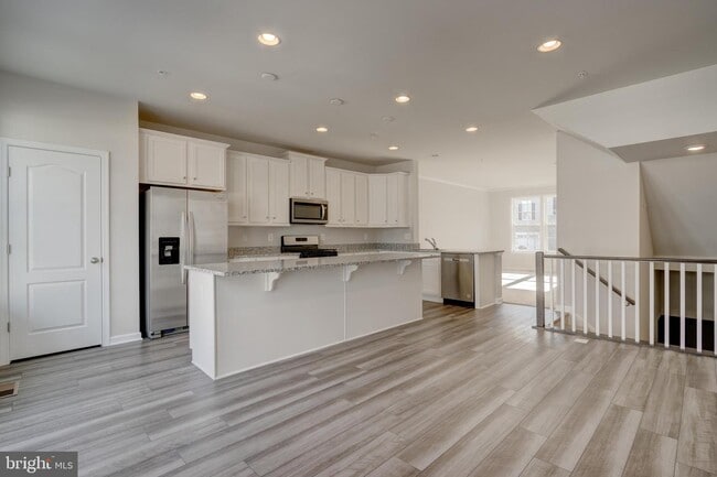 Building Photo - 1017 Flester Ln