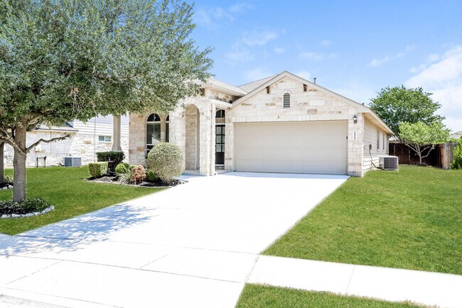 Building Photo - 232 Creekview Way