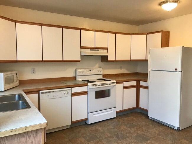 Building Photo - 1125 Orion-1