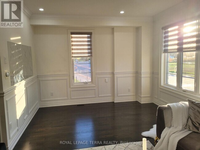 Building Photo - 8694 Financial Dr