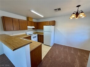 Building Photo - 2704 Aarondavid Dr