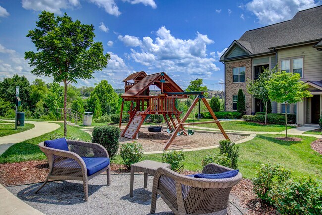 Foto del edificio - Heartwood at Lockwood Glen