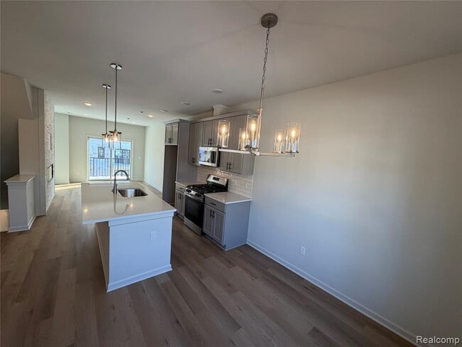 Foto del edificio - 23614 Parkview Ln