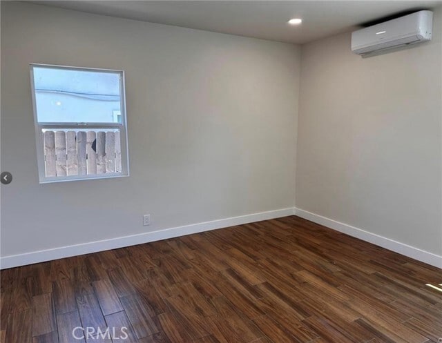 Building Photo - 455 Pear St