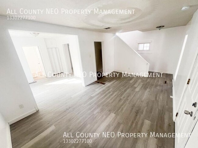 Building Photo - 1180 Murray Ave