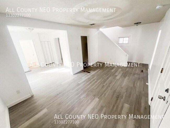 Foto del edificio - 1180 Murray Ave