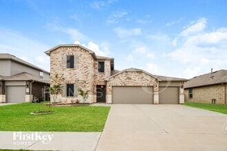 Building Photo - 5909 Warm Bungalow Ln