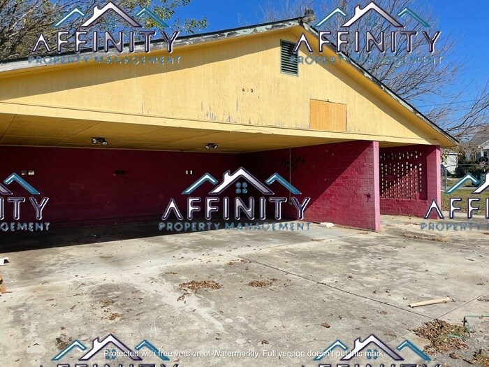 2/1 duplex 227 Straight Street Macon, Ga House for Rent in Macon, GA