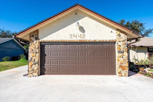 Foto del edificio - 2442 SW Lafayette St