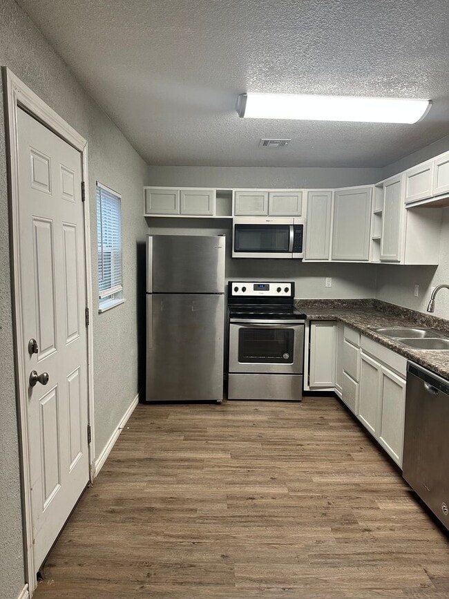 Building Photo - Great Home Located in the Lawton Heights Area! Pets Negotiable with Owner Approval!