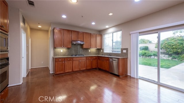 Building Photo - 5916 Wilshire Dr