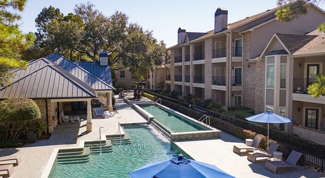 Foto del edificio - Town Center Crossing