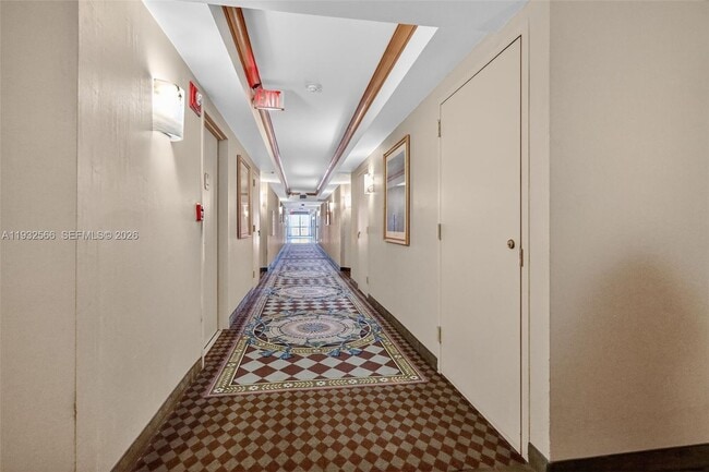 Foto del edificio - 16711 Collins Ave