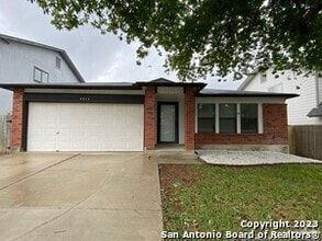 Building Photo - 4514 Stradford Pl