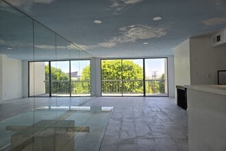 Building Photo - 8535 W Knl Dr