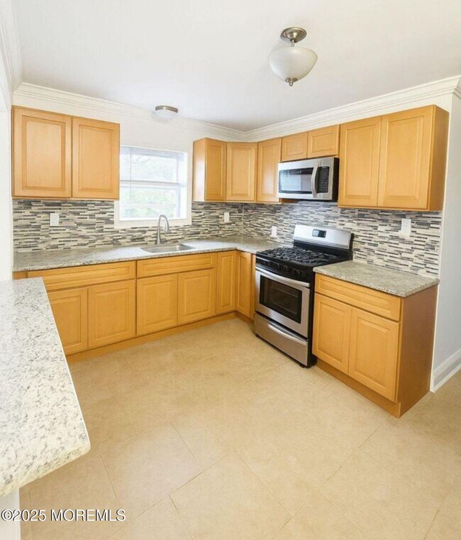 Foto del edificio - 54 Ellington St