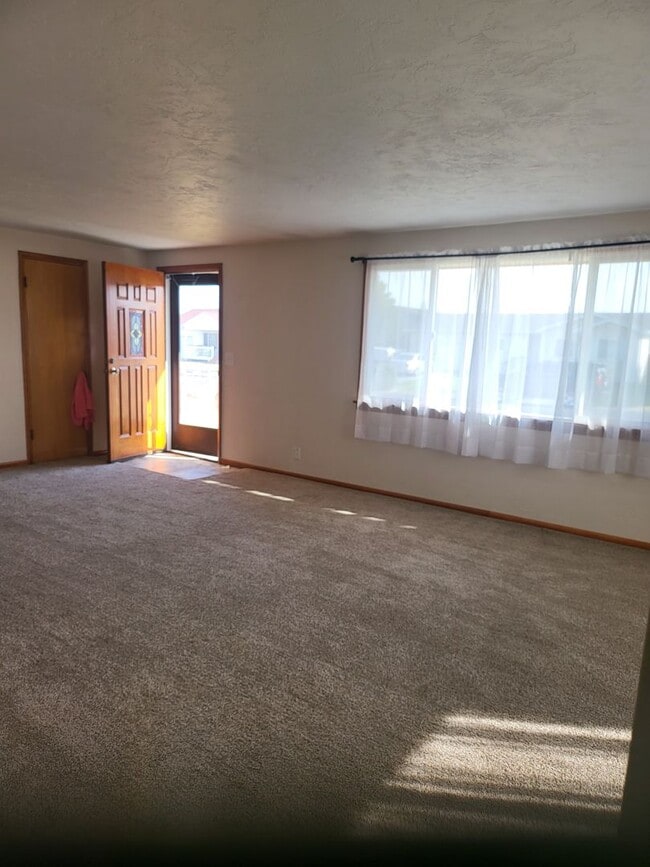 Building Photo - 3 bed 1.5 bath house in Ephrata