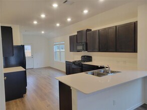 Building Photo - 319 Canley Lp