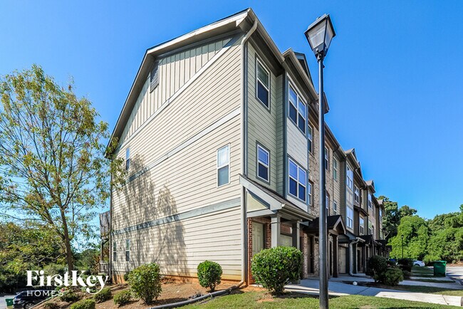 Foto del edificio - 2819 Hillside Way